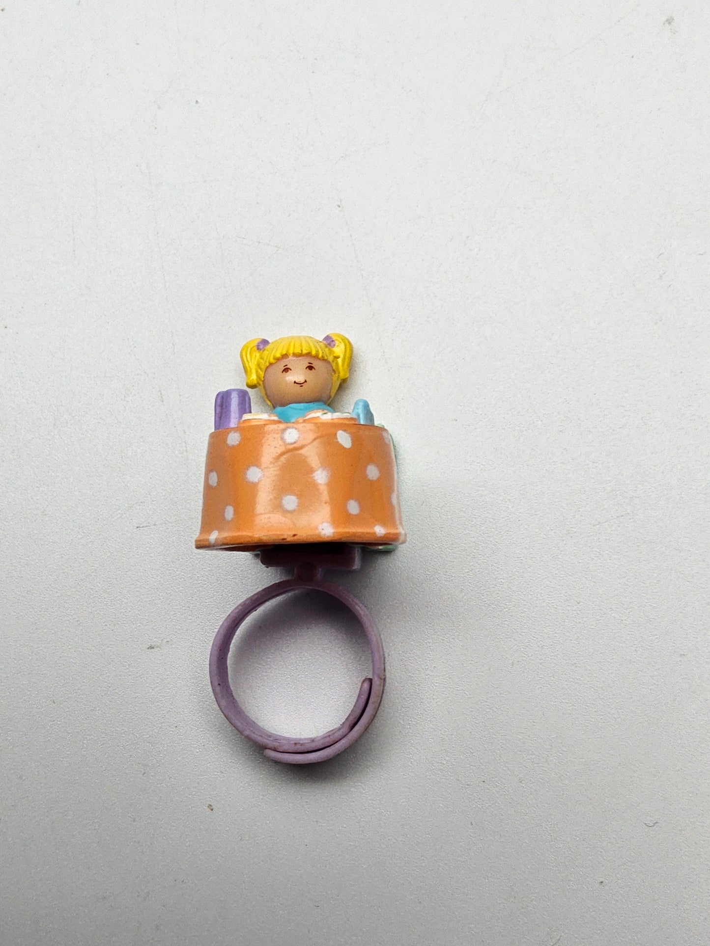 Polly pocket variation dinner ring 100% complete