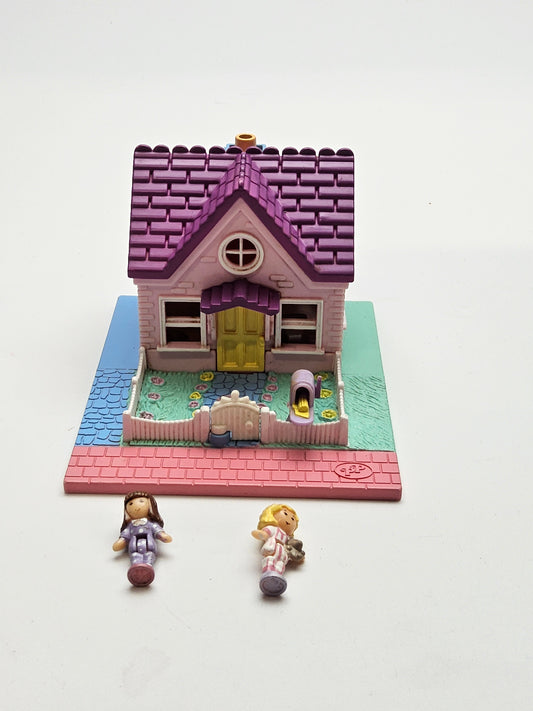 Polly pocket pollyville cozy cottage variation 100% complete