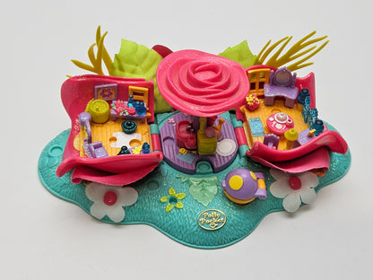 Polly pocket rose hideaway (bluebird variation) 100% complete