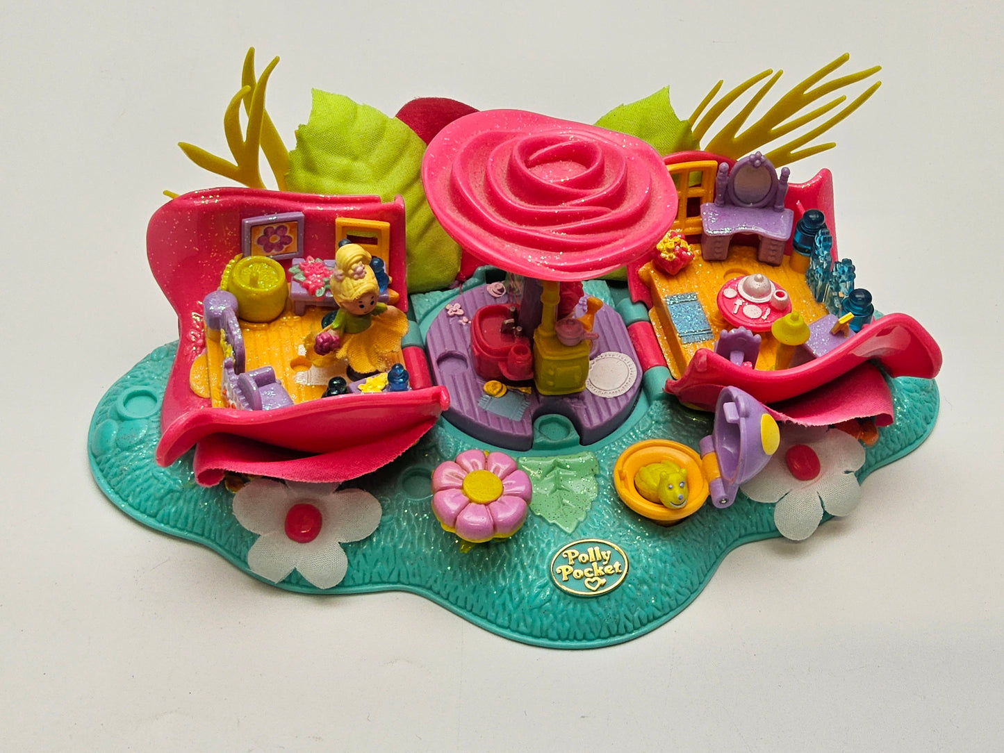 Polly pocket rose hideaway (bluebird variation) 100% complete