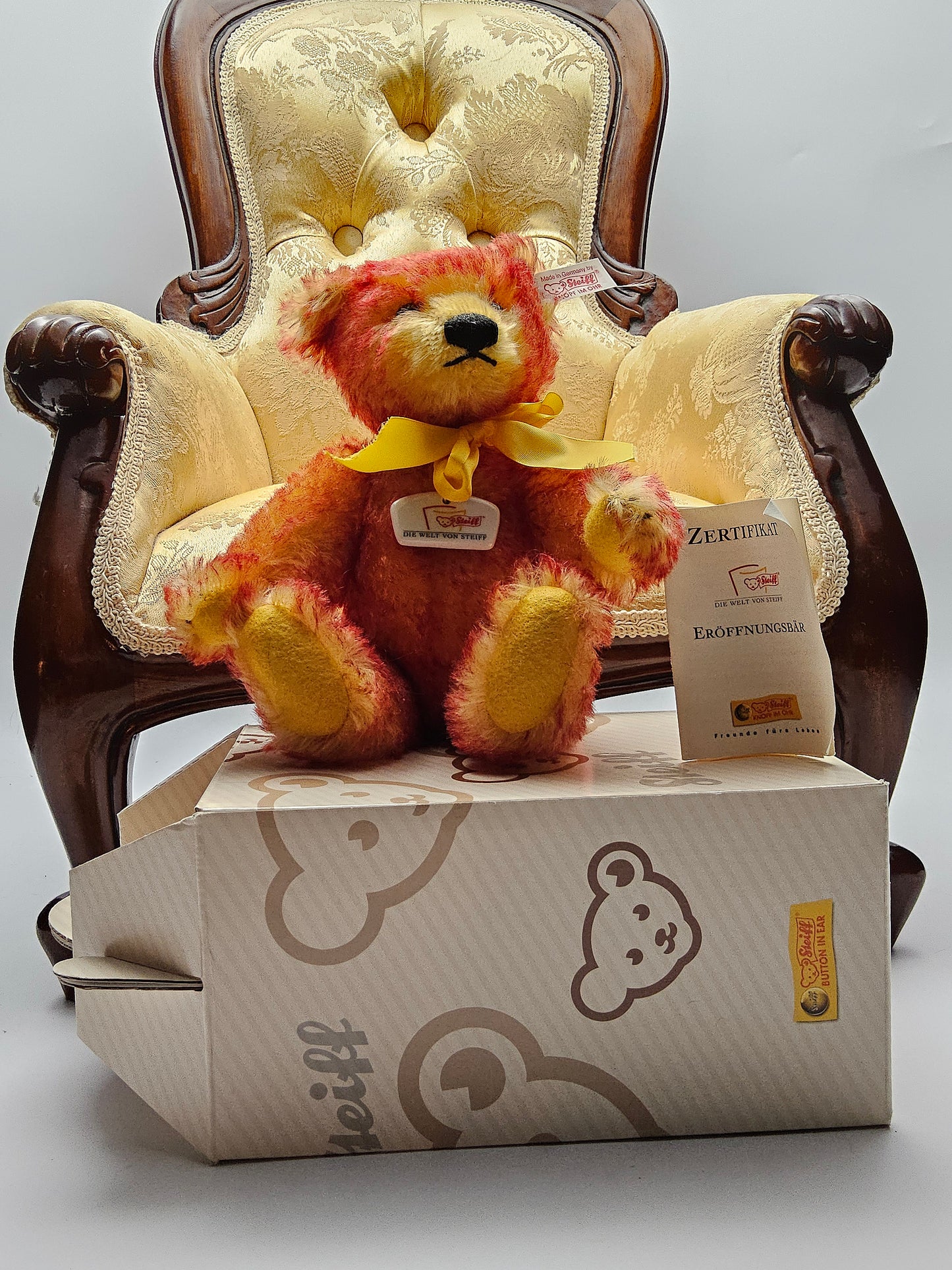 Steiff anniversary bear (with gift box)