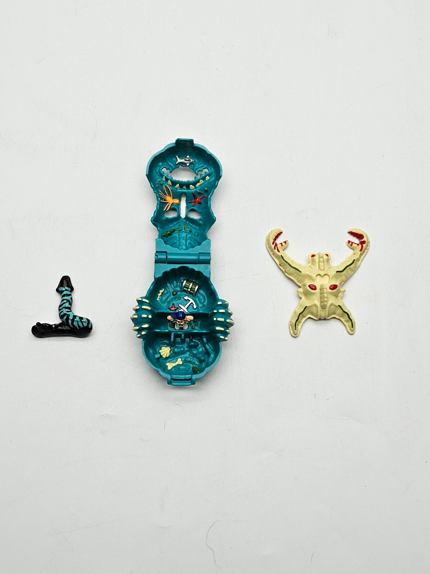 Mighty max pulverizes sea squirm with backing card