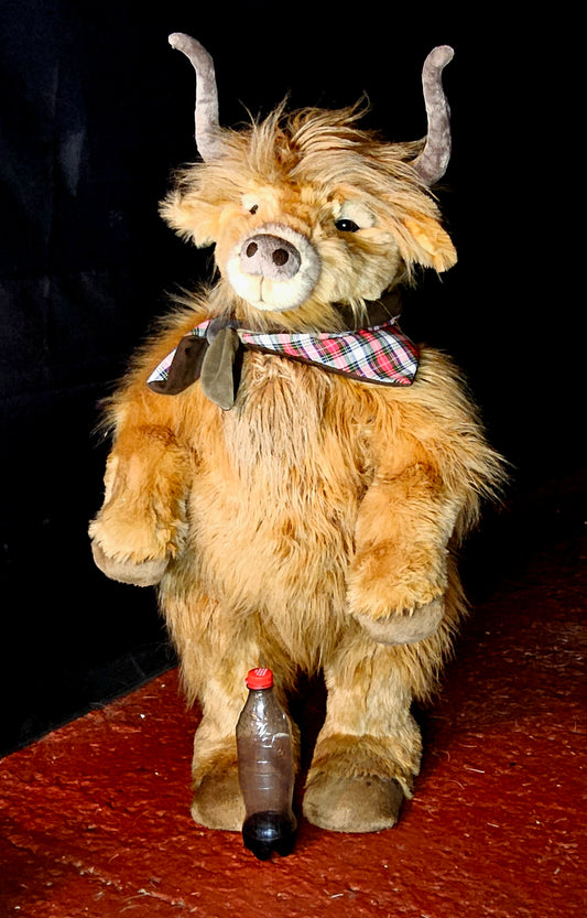 Charlie bear Hoofprints highland cow