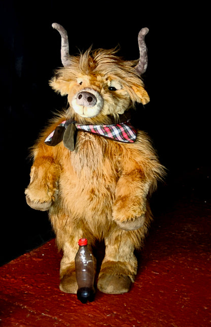 Charlie bear Hoofprints highland cow