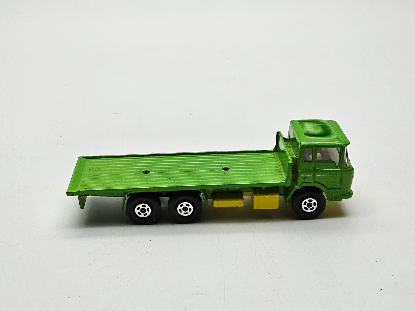 Matchbox Superkings DAF truck.