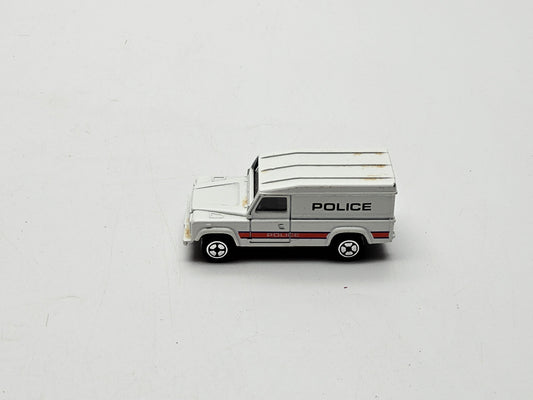 Corgi junior landrover 110 police van