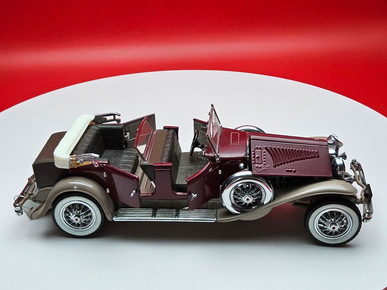 Franklin mint 1930 Duesenberg J Derham Tourster with original packaging