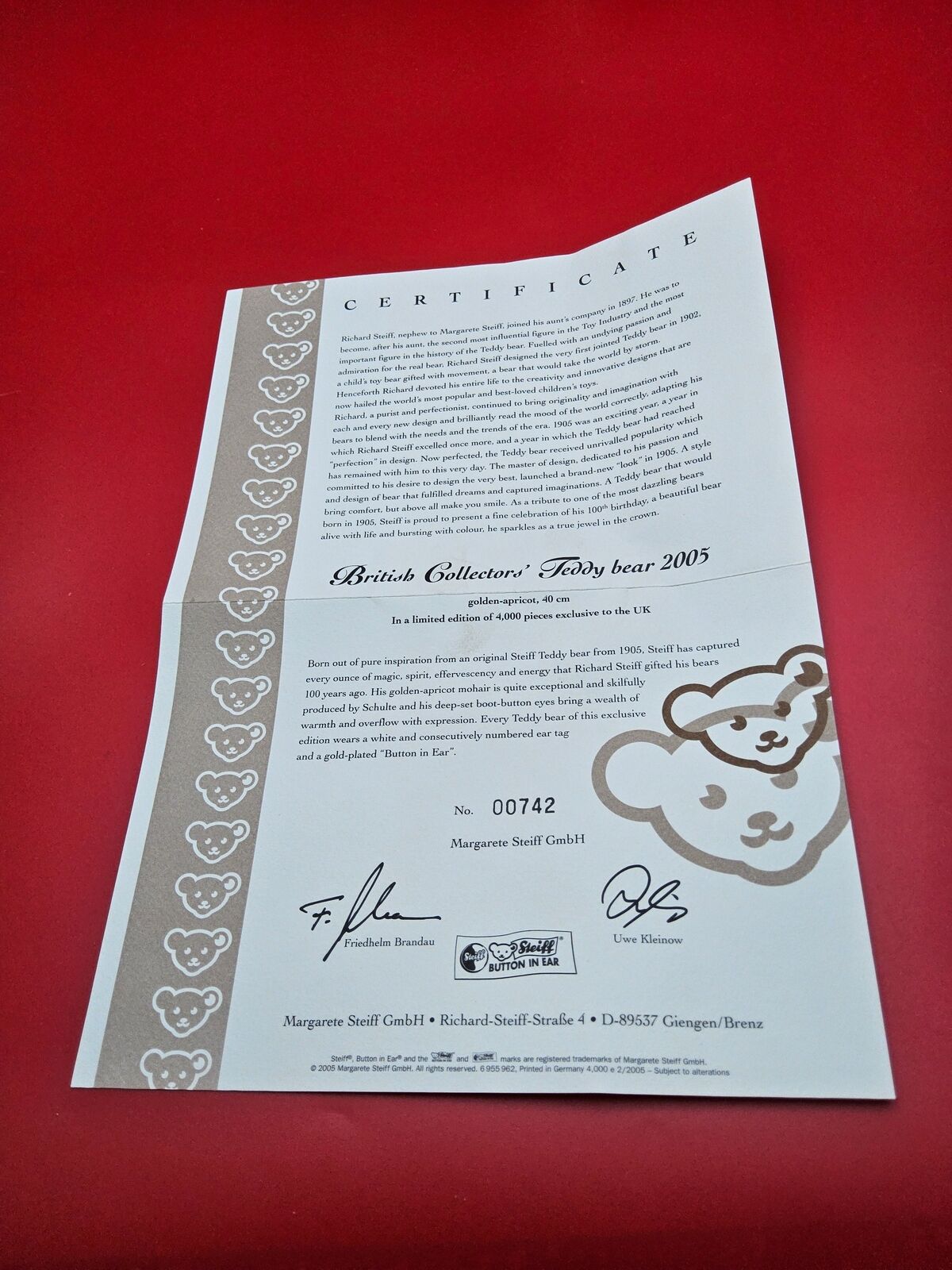 Steiff 2005 Limited edition British collectors bear with original box and paperw