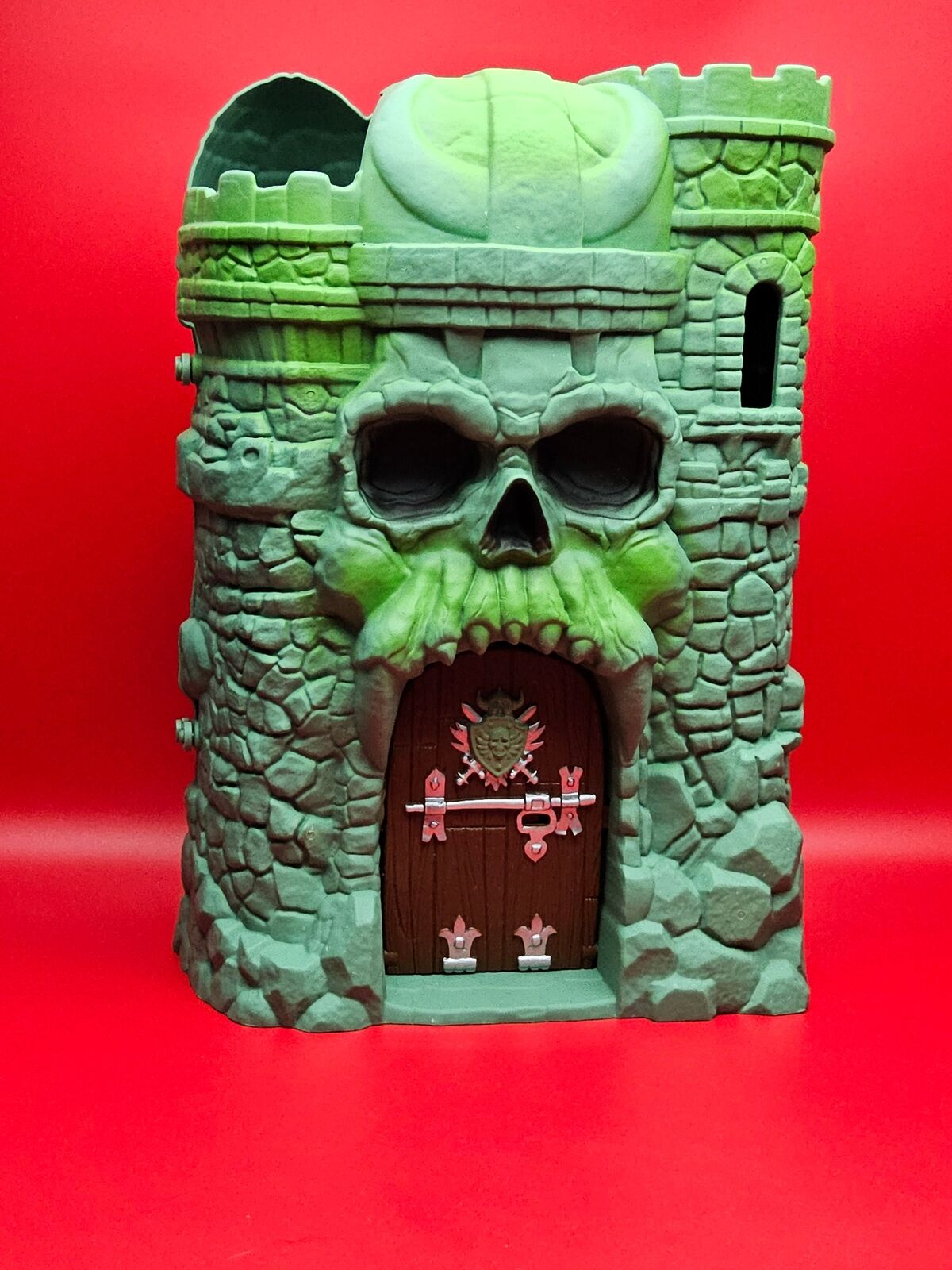 MOTU castle greyskull with sorceress figure and accessories