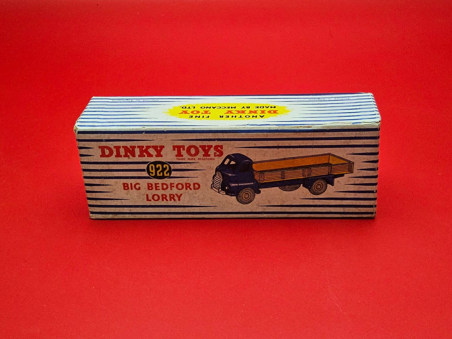 Dinky #922 big bedford lorry with priginal box