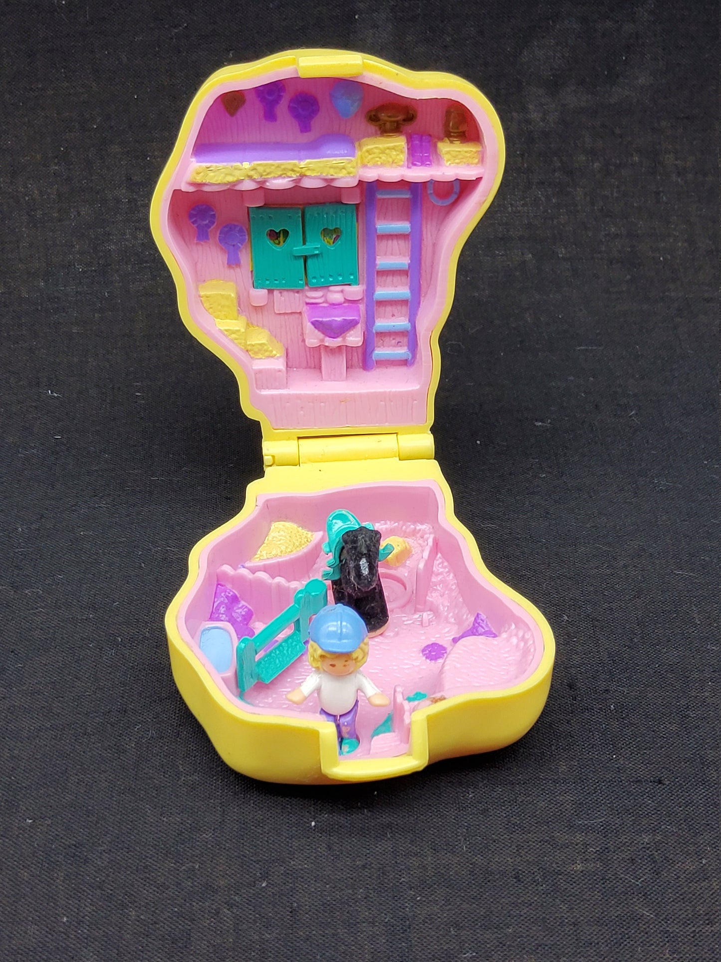 Polly pocket pony riding