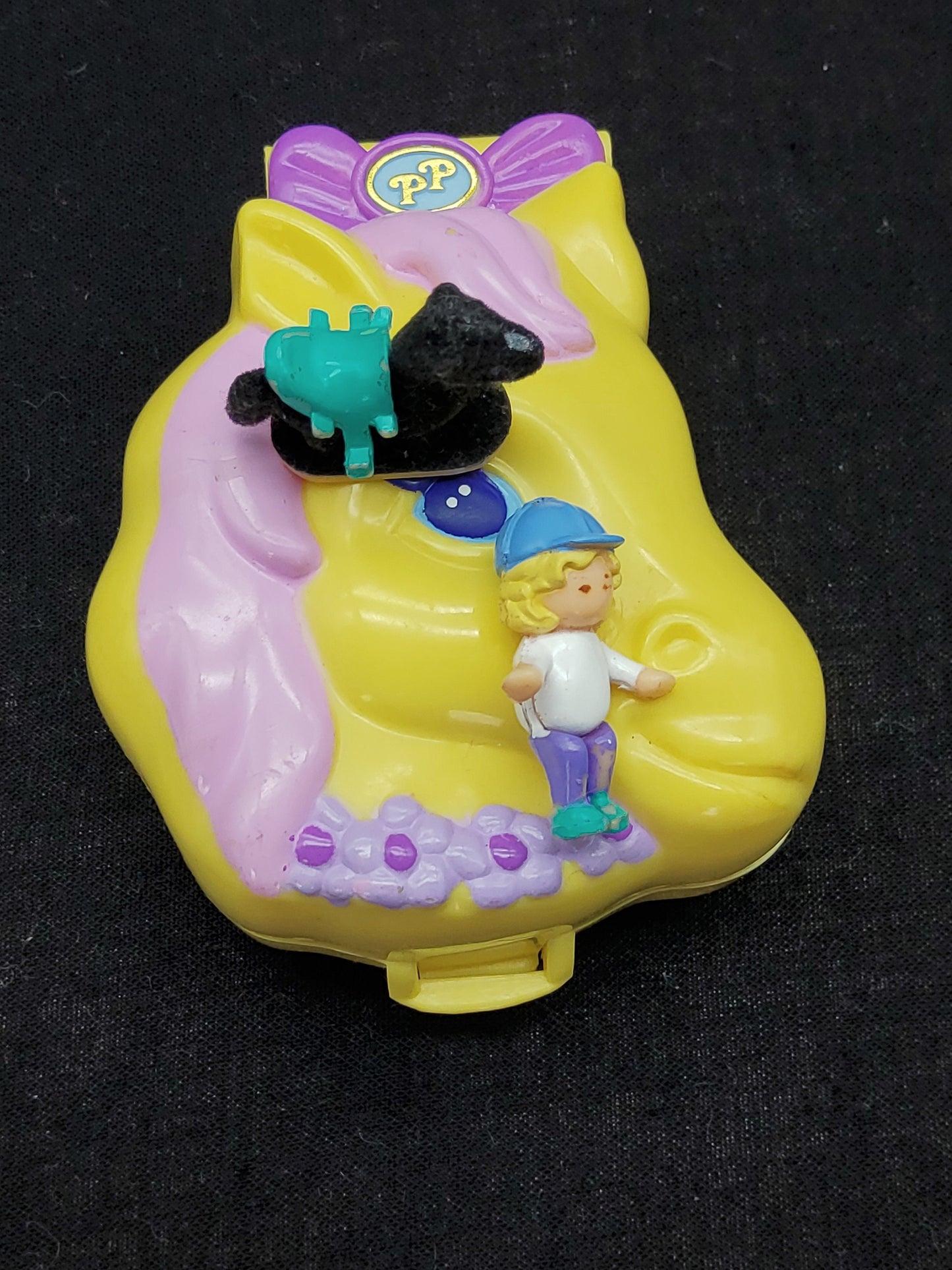 Polly pocket pony riding