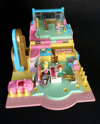 Polly pocket supermarket 100% complete with working lights