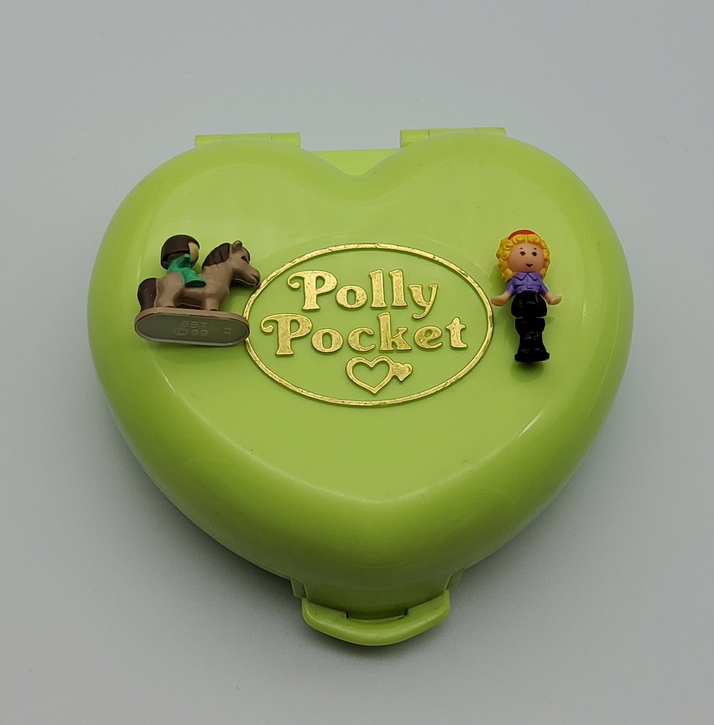 Polly pocket pony club compact 100% complete