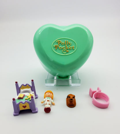 Polly pocket midges bedroom ring case 100% complete
