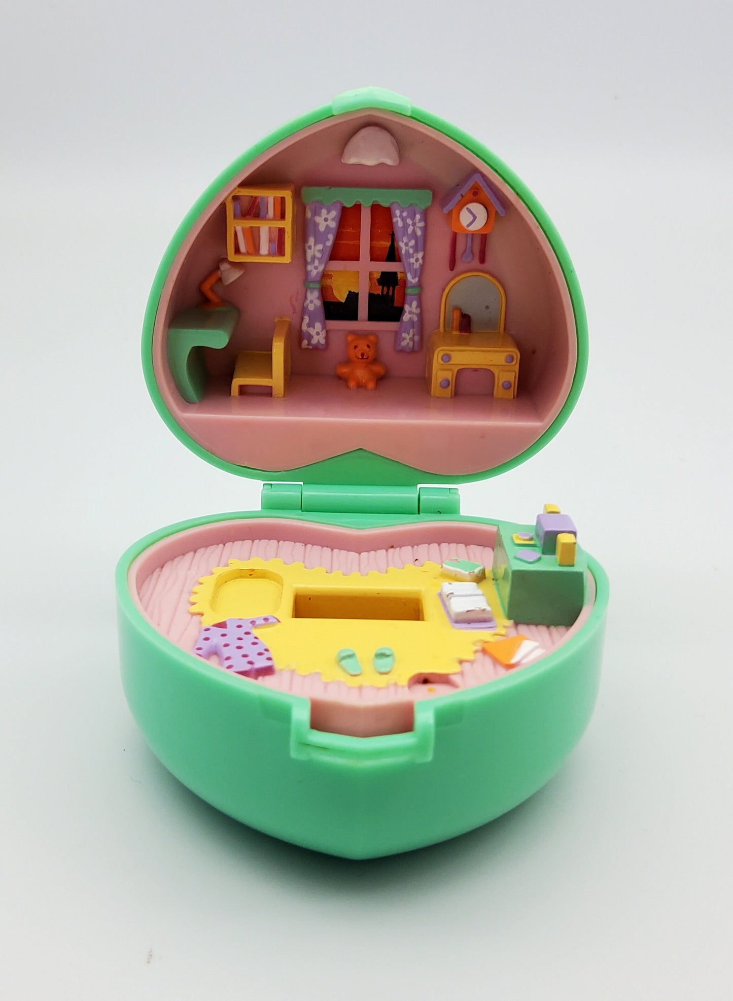 Polly pocket midges bedroom ring case 100% complete