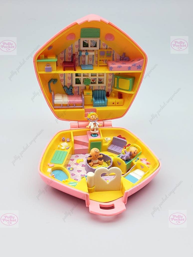 Polly pocket Polly in the nursery 100% complete