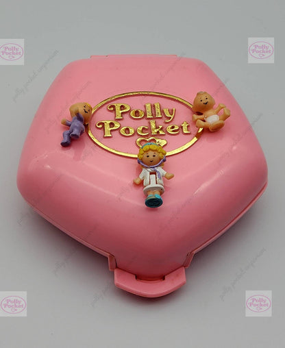Polly pocket Polly in the nursery 100% complete