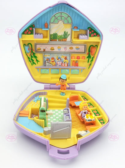 Polly pocket  fast food 100% complete