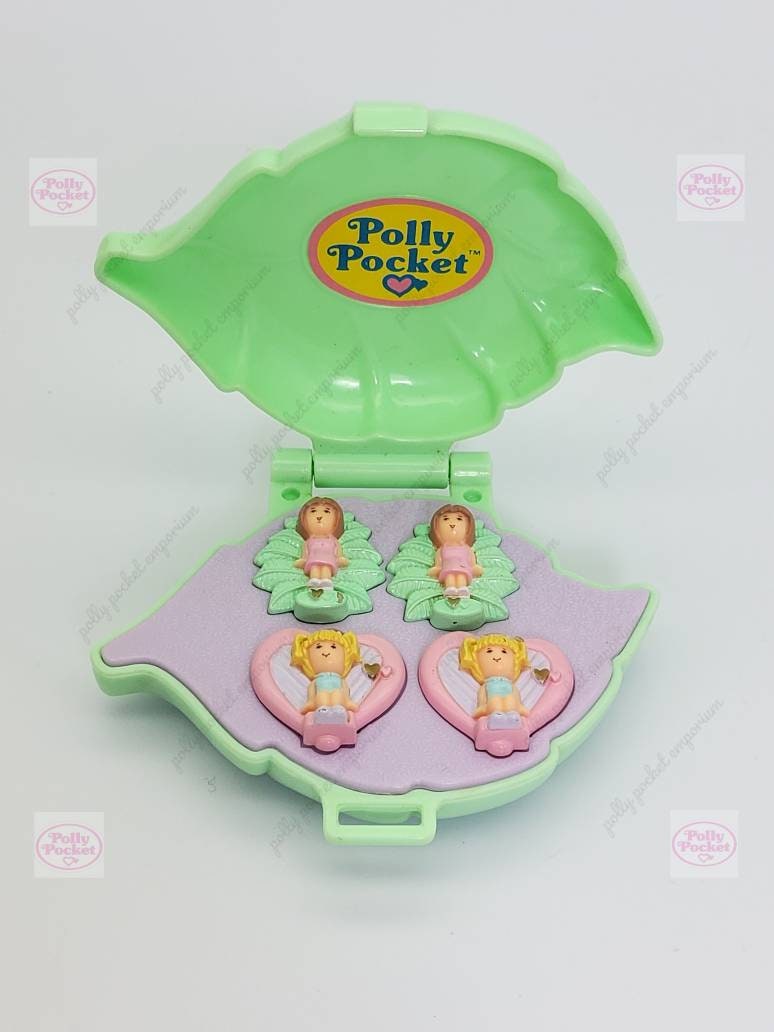 Polly pocket earrings case 100% complete