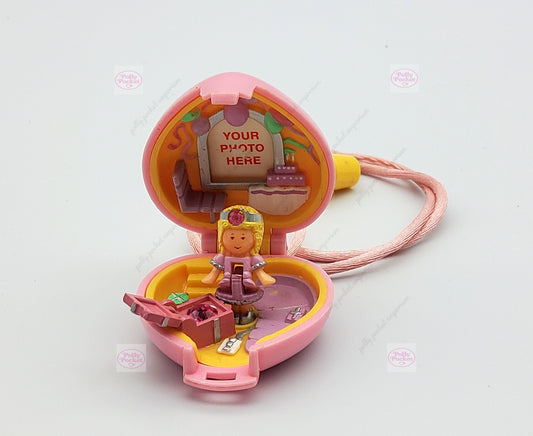 Polly pocket pretty present locket 100% complete