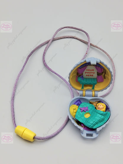 RARE Polly pocket fuzzy kitten locket 100% complete