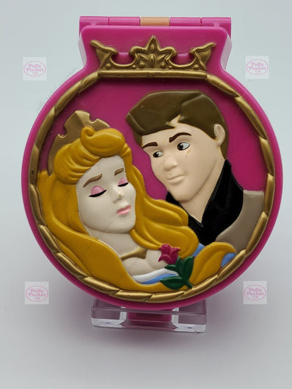 Polly pocket sleeping beauty compact 100% complete