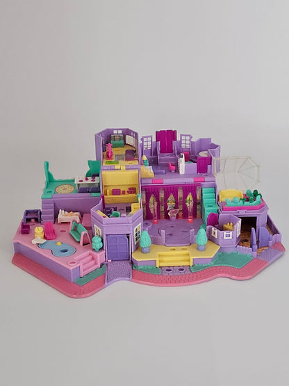 Polly pocket mansion 100% complete (working lights)