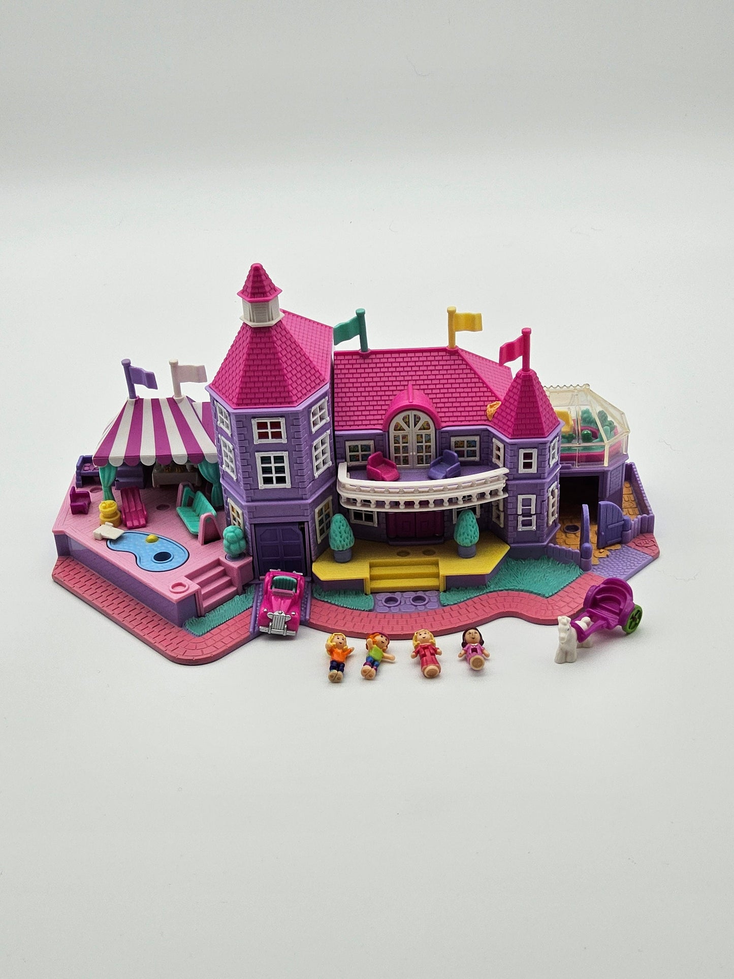 Polly pocket mansion 100% complete (working lights)