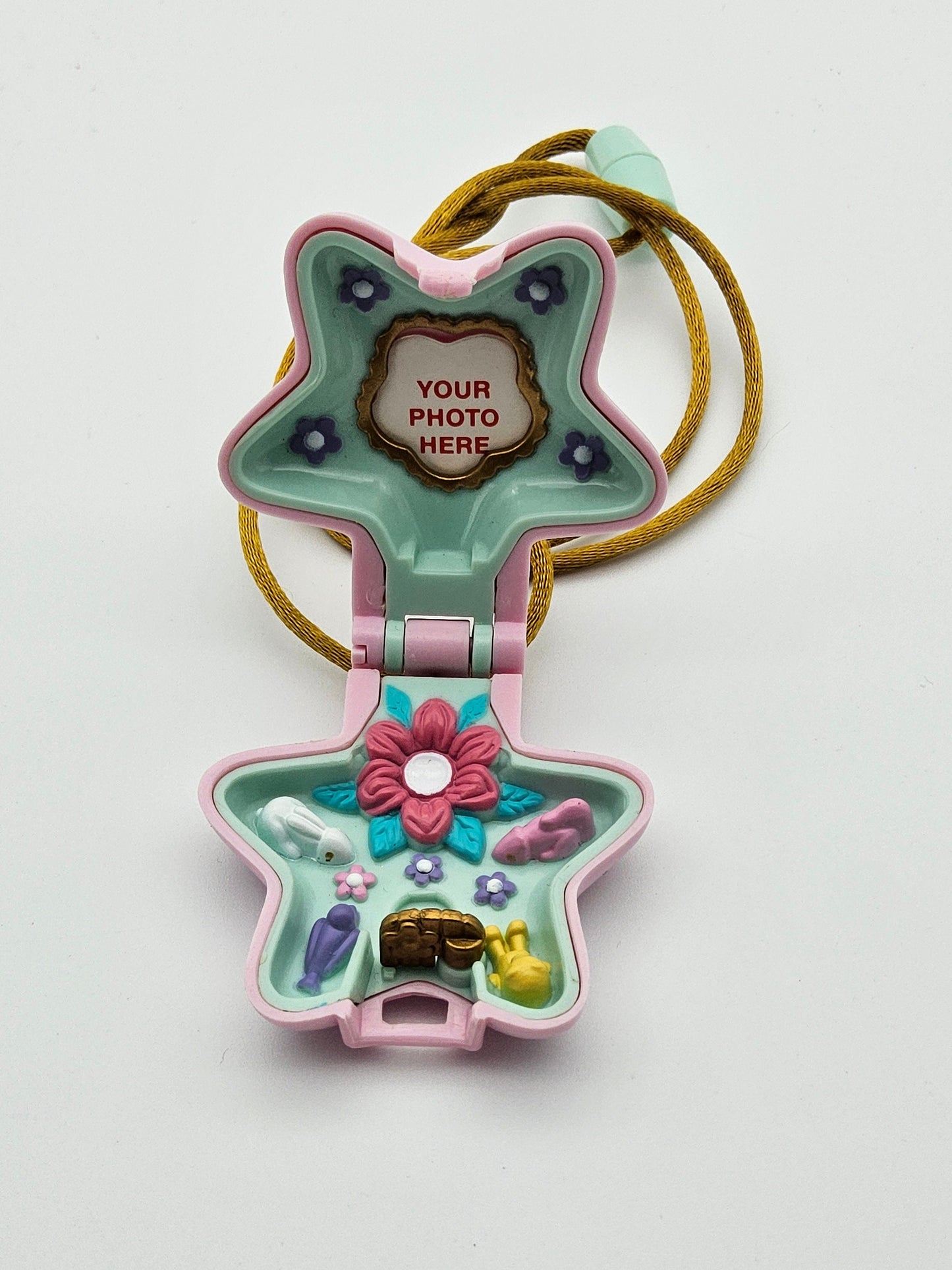 Polly pocket fairy Garden locket 100% complete