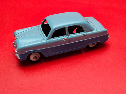 Dinky Ford zephyr #162 complete with original box