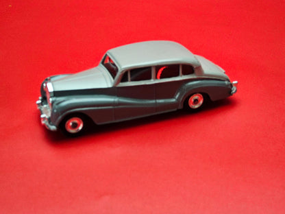 Dinky #150 Rolls Royce silver wraith with original box