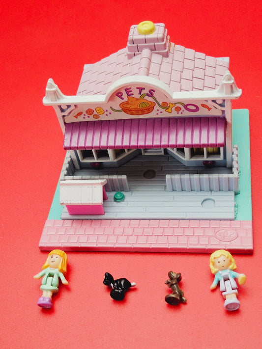 Polly pocket pollyville pet shop 100% complete