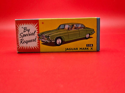 Corgi Jaguar mark X With original box