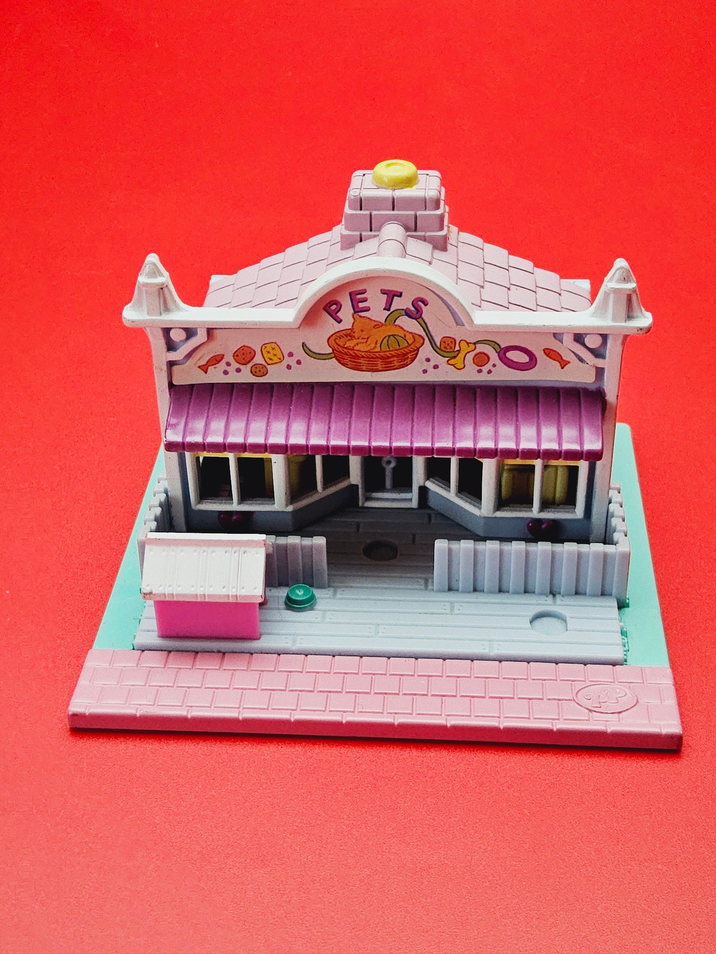 Polly pocket pollyville pet shop 100% complete