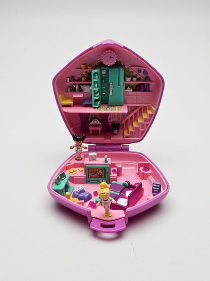 Polly pocket variation slumber party with both original dolls